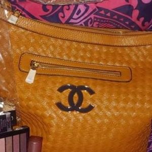 Meet your Posher, Faatausala